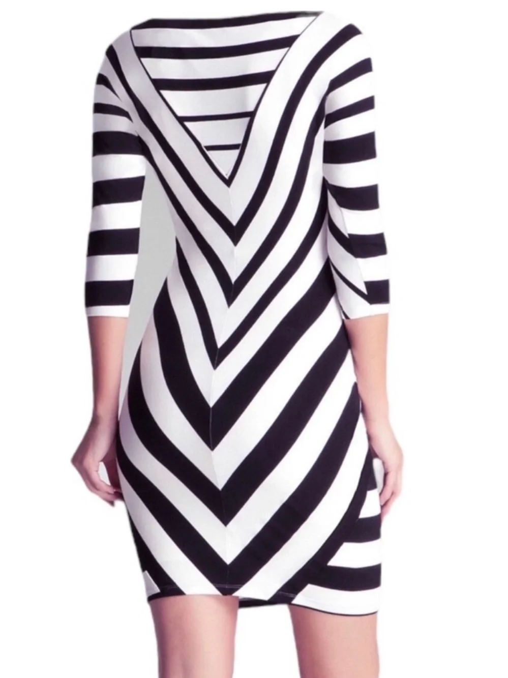 NEW Bebe Black and Egret Diamond Print Boatneck 3/4 Sleeve Dress Size Small